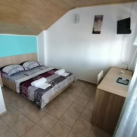 Bcm Family House Hotel 2 Mai Bagian luar foto