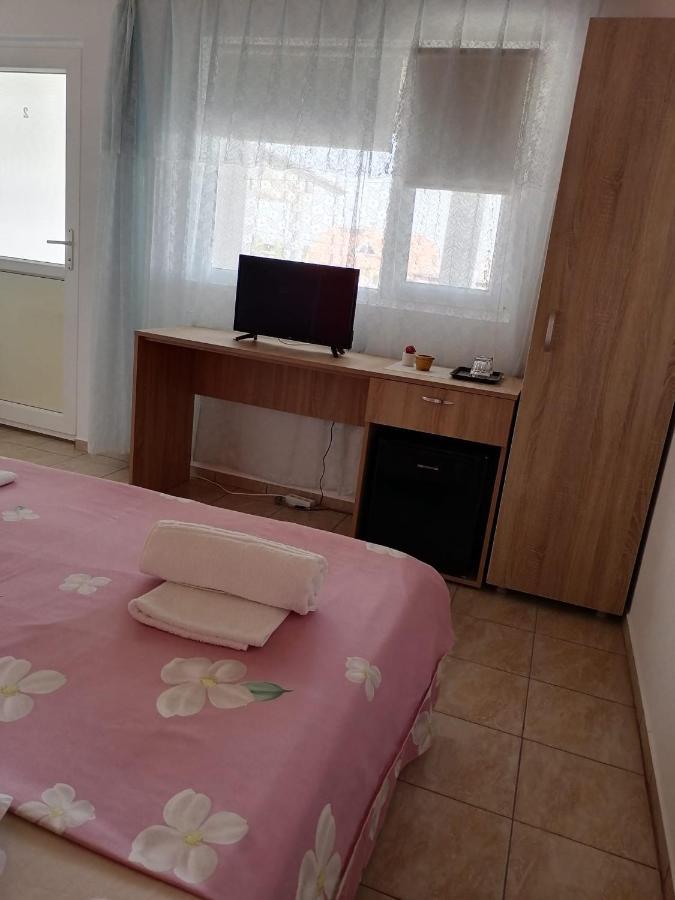 Bcm Family House Hotel 2 Mai Bagian luar foto