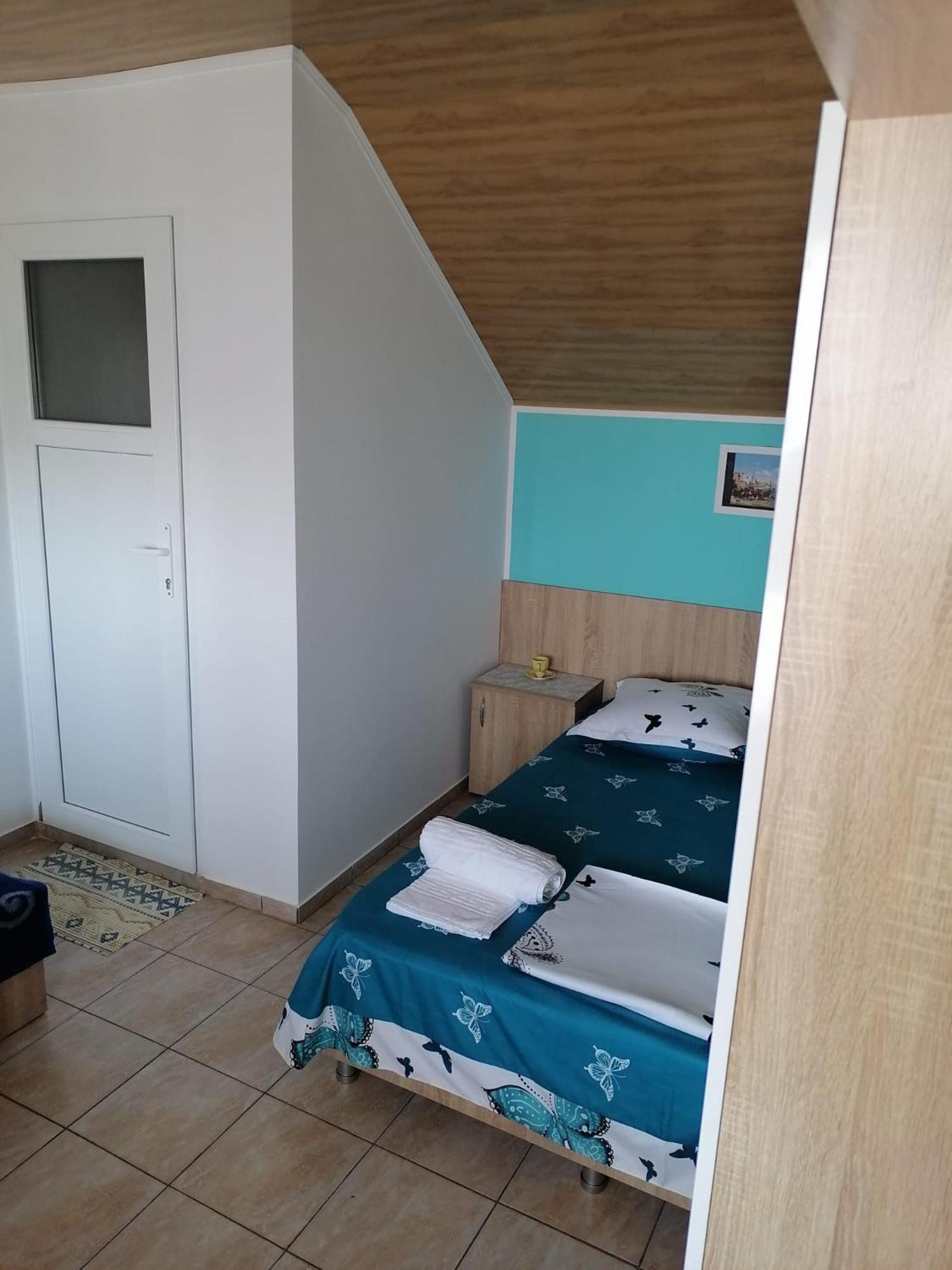 Bcm Family House Hotel 2 Mai Bagian luar foto
