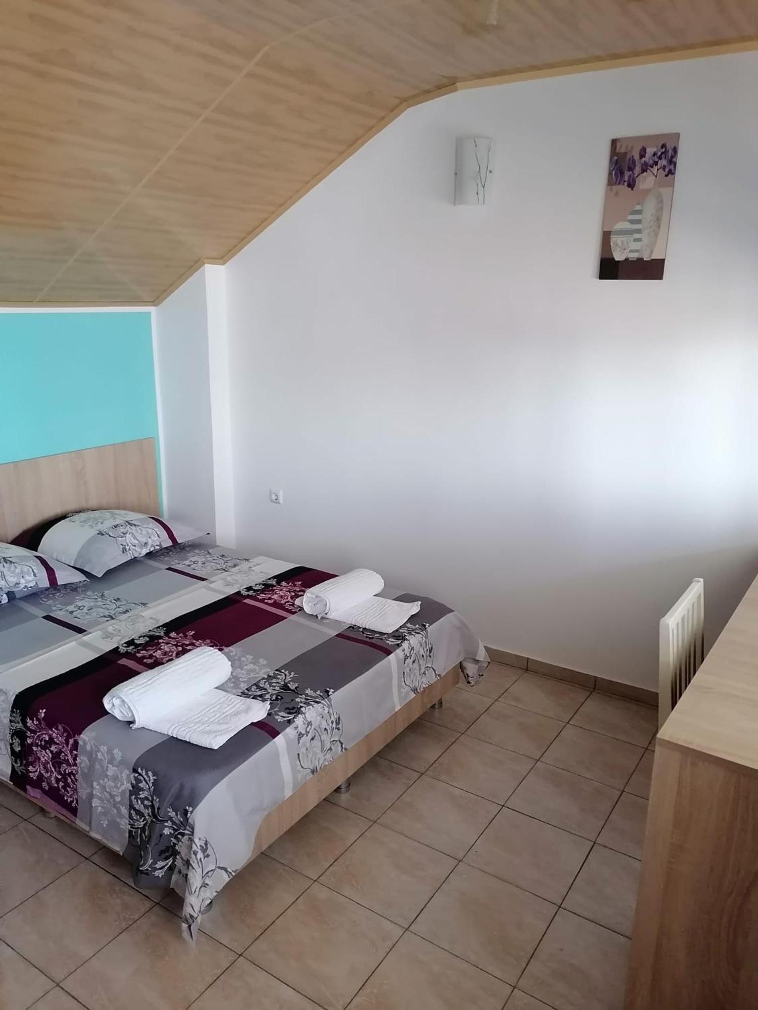 Bcm Family House Hotel 2 Mai Bagian luar foto